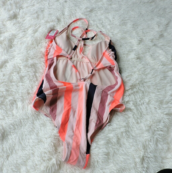 NWT xhilaration swim suit - Picture 2 of 6